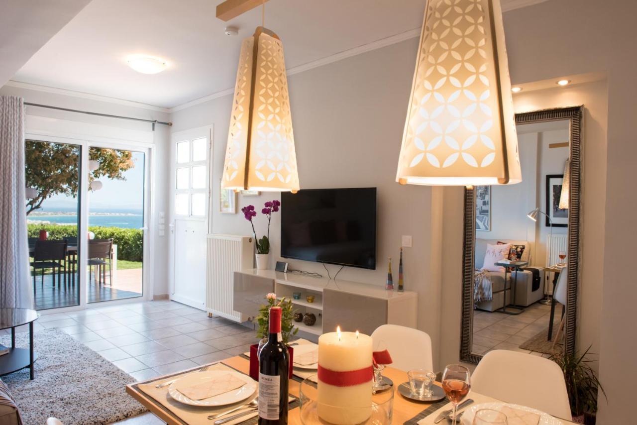 Harris Elegant House Superb View Near Airport Apartamento Loútsa Exterior foto