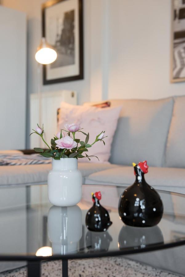Harris Elegant House Superb View Near Airport Apartamento Loútsa Exterior foto