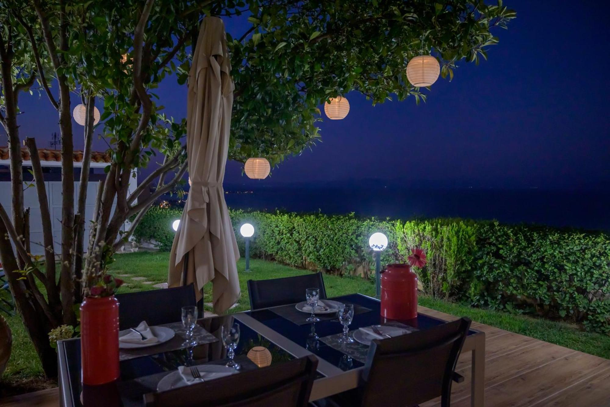 Harris Elegant House Superb View Near Airport Apartamento Loútsa Exterior foto