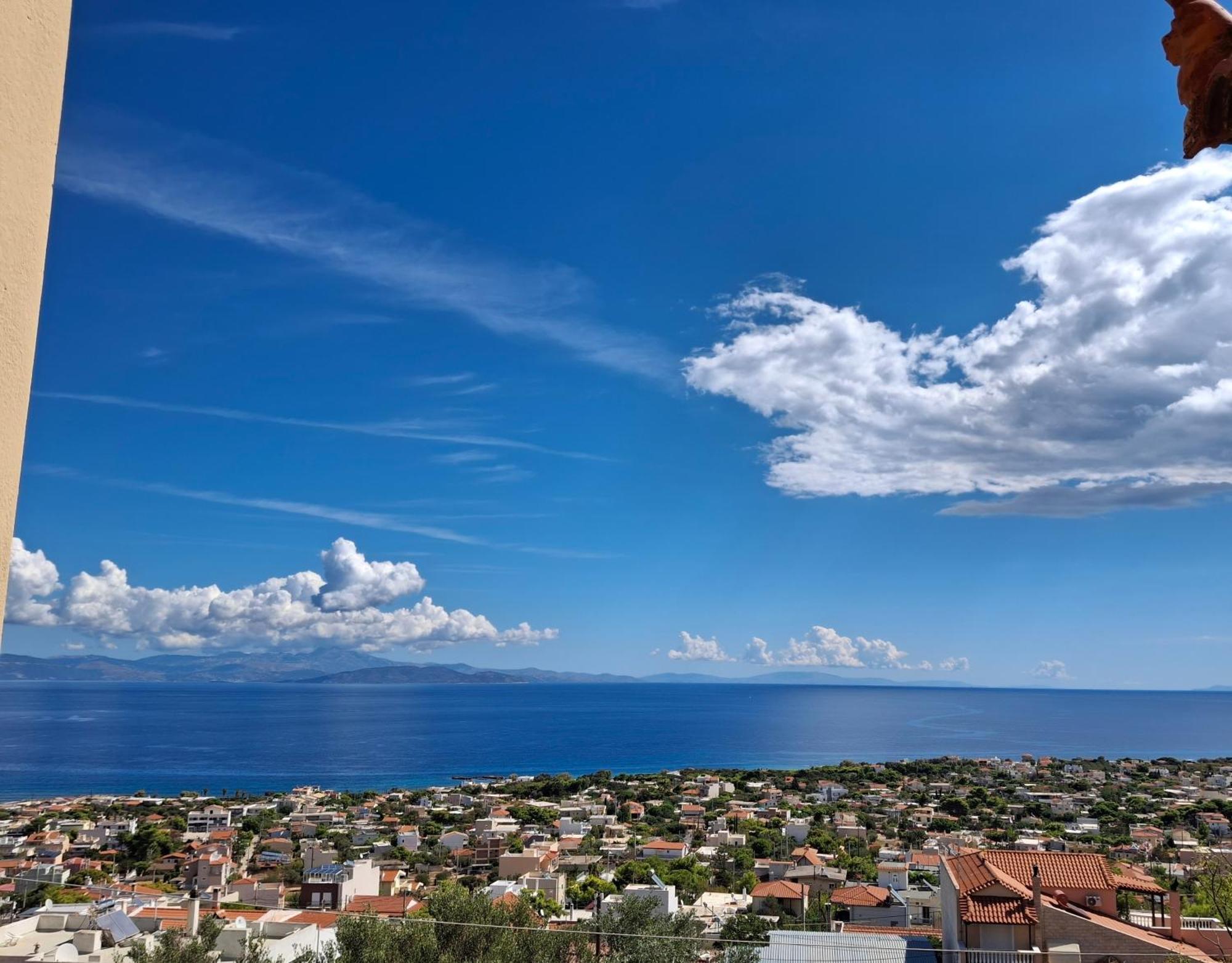 Harris Elegant House Superb View Near Airport Apartamento Loútsa Exterior foto